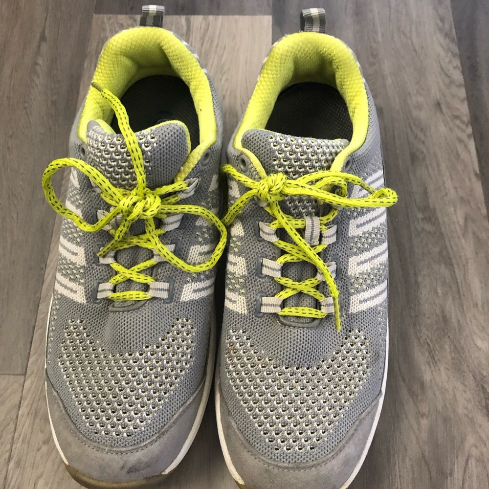 Ortho Feet Bio Fit sneaker shoes. Size 9.